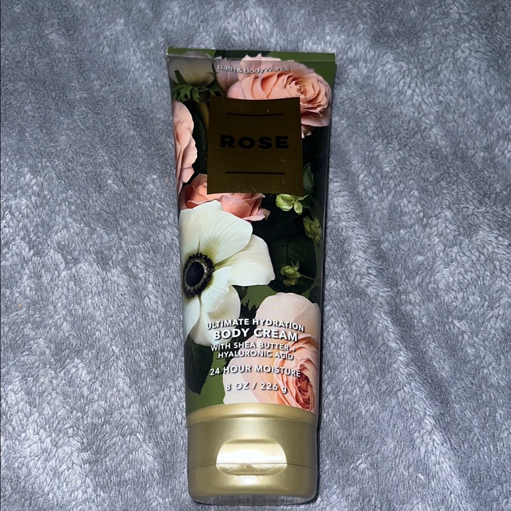 Bath & Body Works Rose Lotion 🧴 🌹